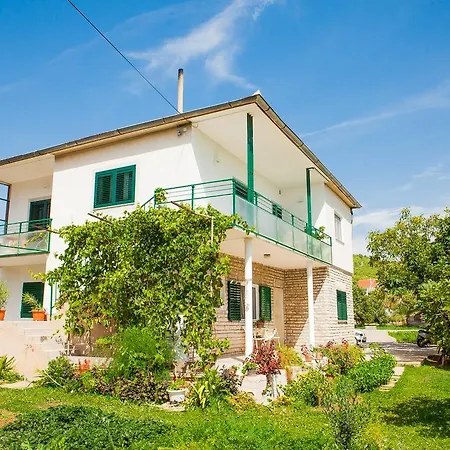 Grubisin 아파트 *